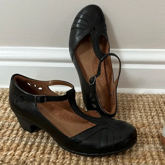 Rockport Shoes Cobb Hill Womens 8m Black Angelina Tstrap Heel